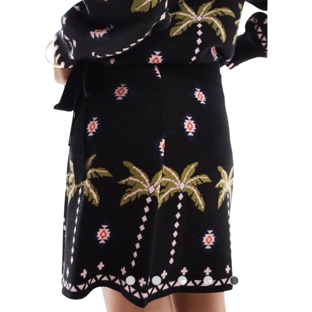 Never Fully Dressed Havana Black Mini Skirt Size M - Picture 2 of 5